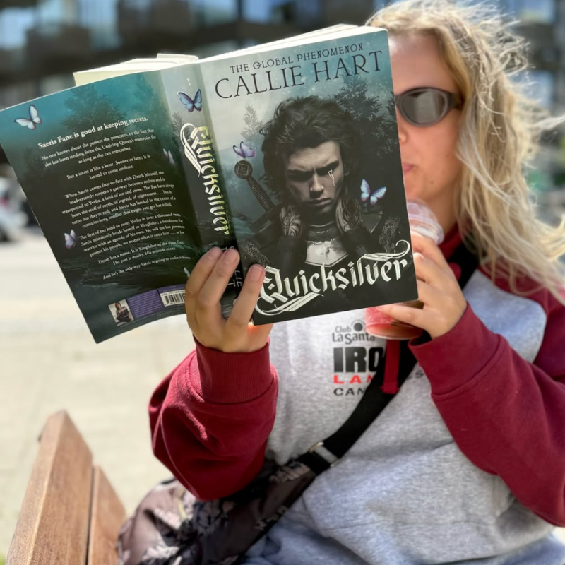 Quicksilver er den slags bog, der får dig til at google, “hvornår kommer&nbsp;2’eren?”